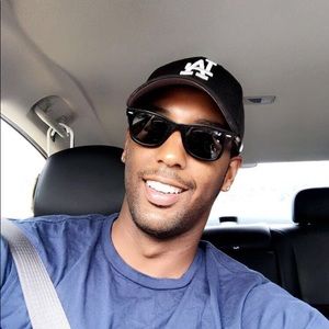 Meet your Posher, Courtney